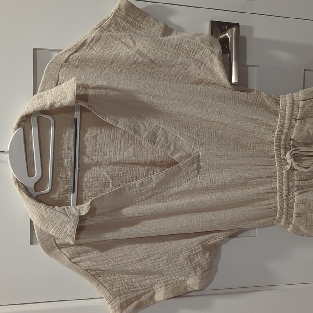 Cupshe Drawstring V-Neck Romper - Picture 4 of 10